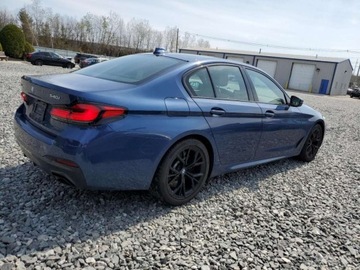 BMW Seria 5 G30-G31 2022 BMW Seria 5 540xi 2022 3.0l 3.0 Benzyna 335KM, zdjęcie 3
