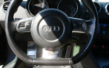 Audi TT 8J Coupe 3.2 i V6 24V quattro 250KM 2006 Audi TT Coupe 3.2 Quattro DSG, zdjęcie 12