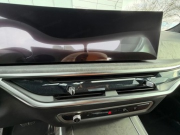 BMW X7 SUV Facelifting 3.0 40d 352KM 2026 BMW X7 xDrive40d Individual Edition Suv 3.0 (352KM) 2026, zdjęcie 7