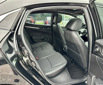 Honda Civic X Hatchback 5d 1.6 i-DTEC 120KM 2019 Honda Civic Full wersja,Executive,Gwarancja, zdjęcie 11