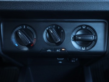 Skoda Fabia III Hatchback Facelifting 1.0 TSI 95KM 2021 Skoda Fabia 1.0 TSI, Salon Polska, Serwis ASO, zdjęcie 15