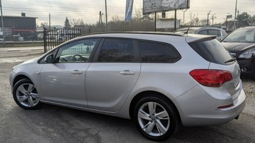 Opel Astra J Sports Tourer Facelifting 1.6 Twinport ECOTEC 115KM 2013 Opel Astra 1.6i 115PS OPŁACONY Bezwypadkowy, zdjęcie 6