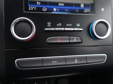 Renault Megane IV Hatchback 5d 1.5 dCi 110KM 2017 Renault Megane 1.5 dCi, Salon Polska, zdjęcie 15