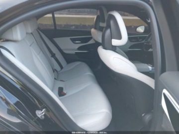 Mercedes Klasa C W206 2023 Mercedes-Benz Klasa C 300, 2023r., 4x4, 2.0L 2.0 Benzyna 255KM, zdjęcie 9