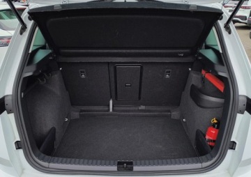 Skoda Karoq Crossover Facelifting 1.5 TSI ACT 150KM 2024 Skoda Karoq 1.5 TSI 150KM Selection DSG, Salon PL,, zdjęcie 24