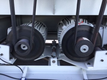 ЗИМНЯЯ ШИРОКОЛЕНТОЧНАЯ ШЛИФОВАЛЬНАЯ МАШИНА SANDOMAT RP 630 DELUXE