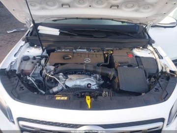 Mercedes GLB 2023 Mercedes-Benz GLB 2023 Mercedes-Benz GLB 250 4MATIC SUV 2.0 Benzyna 221KM, zdjęcie 8