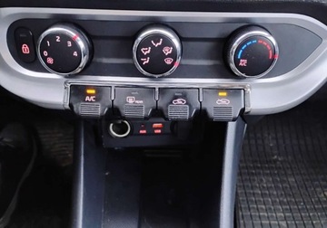 Kia Rio III 2015 Kia Rio 2015r, SALON POLSKA, 1.2 LPG. Uszkodzony lewy przod. Jezdzi. 1.2, zdjęcie 13