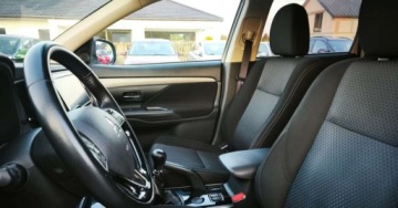 Mitsubishi Outlander III SUV Facelifting 2017 2.0 150KM 2017 Mitsubishi Outlander Mitsubishi Outlander 2.0 Benzyna 150KM, zdjęcie 17
