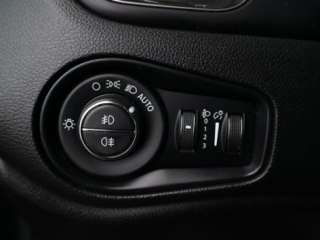 Jeep Renegade SUV Facelifting 1.3 GSE T4 Turbo 150KM 2019 Jeep Renegade 1.3 T-GDI, Salon Polska, Automat, zdjęcie 15