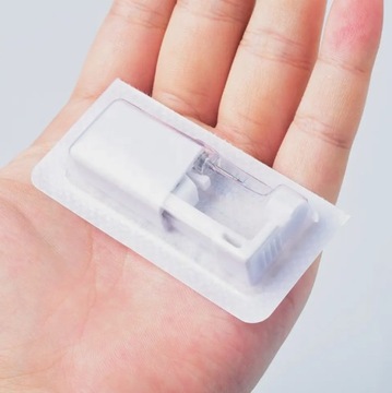 Пистолет для прокалывания ушей, носа и губ