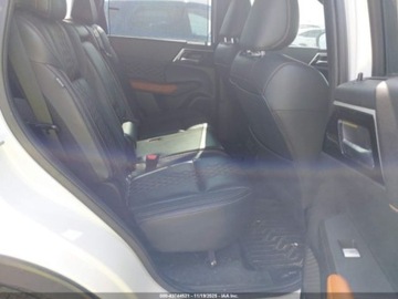 Mitsubishi Outlander III 2022 Mitsubishi Outlander Sel, 2022r., 2.5L 2.5 Benzyna 181KM, zdjęcie 9