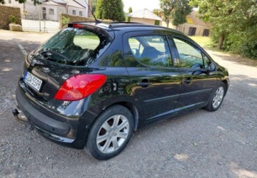 Peugeot 207 Hatchback 5d 1.4 16V 88KM 2006 Peugeot 207 Ladny peugeot 207 hatchback 5drzwi 1.4cm benzyna sprawna klima, zdjęcie 1