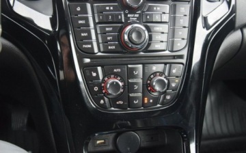 Opel Astra J OPC 2.0 Turbo ECOTEC 280KM 2015 Opel Astra OPC 2.0T Super Stan Niski Przebieg 2.0 Benzyna 280KM, zdjęcie 31