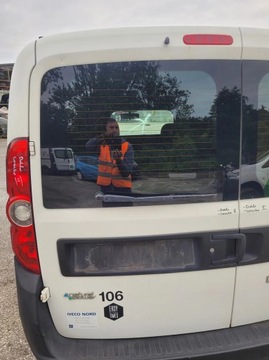 DOBLO II COMBO DVEŘE LEVÉ ZADNÍ KOMPLETNÍ