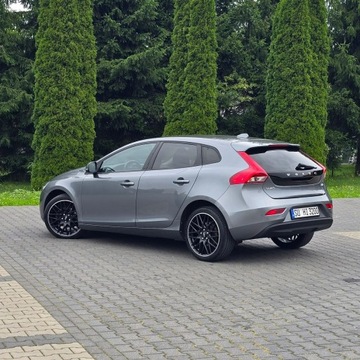 Volvo V40 II Cross Country 2.0 D2 DRIVE-E 120KM 2016 Volvo V40 II 2.0 D2 Drive-E Summum, zdjęcie 8