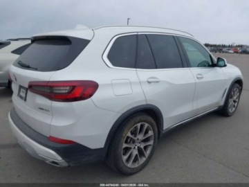 BMW X5 G05 2022 BMW X5 XDrive40I 2022 3.0 Benzyna 335KM, zdjęcie 4