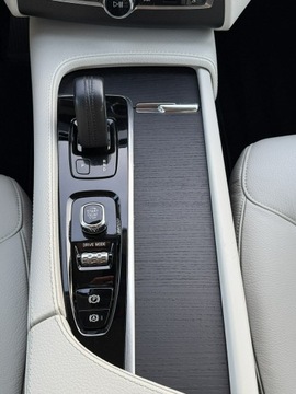Volvo XC90 II 2020 Volvo XC 90 4x4,235KM,7-osobowy, zdjęcie 18