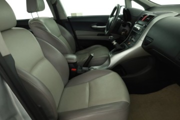 Toyota Auris I Hatchback 1.6 Valvematic 132KM 2010 Toyota Auris 1.6 Valvematic, Salon Polska, Skóra, zdjęcie 6