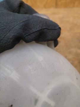 HYUNDAI TUCSON III NÁDOBKA VYROVNÁVACÍ 25430-D3700