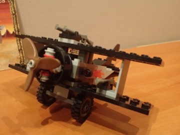 LEGO ADVENTURES: 5928 Двукрылый барон