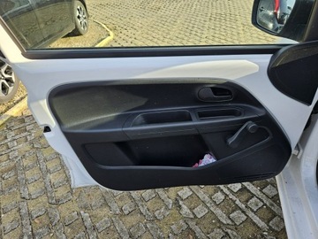 Volkswagen up! Hatchback 5d 1.0 MPI 60KM 2015 Volkswagen Up! 1,0 benzyna 60KM, zdjęcie 14