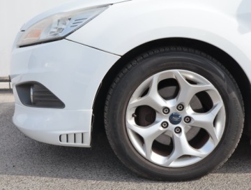 Ford Focus II Hatchback 5d 1.6 Duratorq TDCi 90KM 2009 Ford Focus 1.6 TDCi, Klima, Klimatronic,ALU, zdjęcie 14