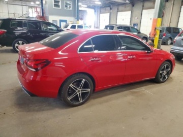 Mercedes Klasa A W177/V177 Hatchback 2.0 220 190KM 2019 Mercedes-Benz Klasa A 2019 MERCEDES-BENZ A 220 4MATIC 2.0 Benzyna 190KM, zdjęcie 3