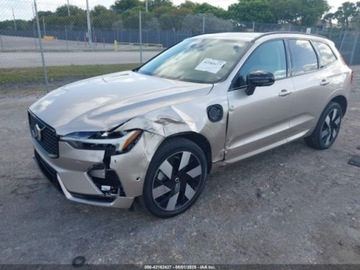 Volvo XC60 II 2024 Volvo XC 60 Recharge T8 Plus Dark Theme 2024 2.0l 2.0 Hybryda Plug-in 312KM, zdjęcie 1
