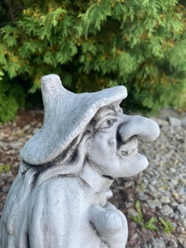 Фигурки троллей, бетонные фигурки Бабы Яги из бетона для сада.Украшение троллей