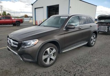 Mercedes GLC 2017 Mercedes-Benz GLC Auta z USA - Zapytaj o wiecej ofert 2.0 Benzyna 245KM