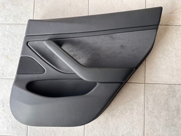 TESLA MODEL 3 TAPICERKA BOCZEK DRZWI TYŁ PRAWA