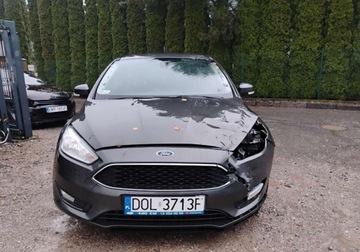 Ford Focus III Hatchback 5d facelifting 1.5 TDCi 120KM 2017 Ford Focus 2017r, 1.5 TDCI. Lekko uszkodzony lewy przod. Jezdzi. 1.5, zdjęcie 16