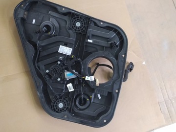 HYUNDAI TUCSON 2016 R ZVEDÁK OKNO LEVÝ ZADNÍ