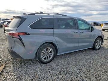 Toyota Sienna III 2022 Toyota Sienna Xle 2022 2.5 Hybryda 245KM, zdjęcie 3