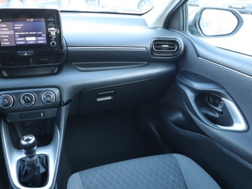 Toyota Yaris IV Hatchback 1.5 Dynamic Force 125KM 2023 Toyota Yaris 1.5 VVT-i, Salon Polska, zdjęcie 7