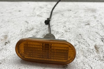 PŘEDNÍ PRAVÁ SVĚTLO SMĚROVKA VW GOLF IV (1J1) 3B0949117 2002
