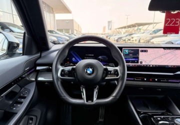 BMW Seria 5 G90-91 Touring 2.0 520d 197KM 2024 BMW Seria 5 I wlasciciel M Sport Hak Gwarancja Bezwypadkowy FVAT23, zdjęcie 32