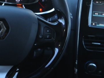 Renault Clio IV Grandtour Facelifting 1.2 Energy TCe 118KM 2016 Renault Clio 1.2 TCe, Salon Polska, Automat, Navi, zdjęcie 21