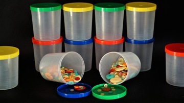 Pojemnik warsztatowy 200ml bezb-czerwony do śrub, gwoździ