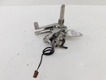 YAMAHA YZF600 R6 RJ09 КОМПЛЕКТ ПРАВАЯ ПОДНОГКА ВОДИТЕЛЯ