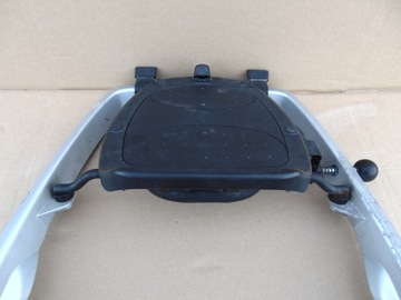 КРЕПЛЕНИЕ РУЧКИ БАГАЖНИКА PEUGEOT SATELIS 125