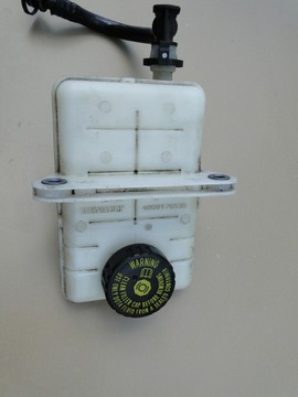 SCENIC IV ESPACE V БАЧОК ТОРМОЗНОЙ ЖИДКОСТИ