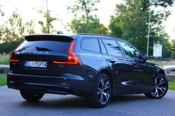 Volvo V60 II  2022 Volvo V60 2.0 B4 197KM R DESING I Wlasciciel PL Serwisowany Bezwypadkowy F, zdjęcie 10