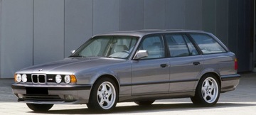Pełny przedni zderzak M Sport Look do BMW E34 87-96 ze światłami przeciwmgi