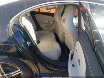 Mercedes CLA C118/X118 2020 Mercedes-Benz CLA 2020 r., 2,0L 250 4MATIC 2.0 Benzyna 221KM, zdjęcie 10