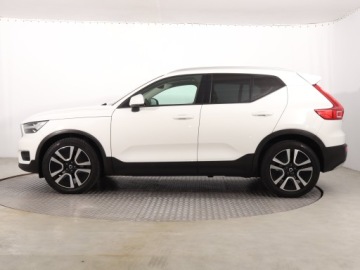 Volvo XC40 Crossover 2.0 D3 150KM 2020 Volvo XC40 D3, Salon Polska, Automat, Skóra, zdjęcie 2