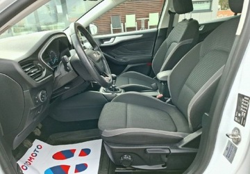 Ford Focus IV Kombi 1.0 EcoBoost 125KM 2019 Ford Focus 1.0 EcoBoost Trend Edition Benzyna 125KM, zdjęcie 10