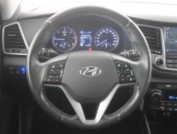 Hyundai Tucson III SUV 1.7 CRDi 141KM 2017 Hyundai Tucson 1.7 CRDi, Serwis ASO, Automat, zdjęcie 14