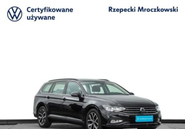 Volkswagen Passat B8 Variant Facelifting 2.0 TDI SCR 150KM 2023 Volkswagen Passat 2.0TDI 150KM DSG, Business, App Connect, Pakiet Zimowy,, zdjęcie 2